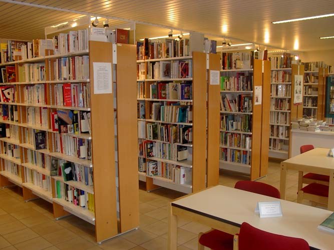 bibliotheque section adultes
